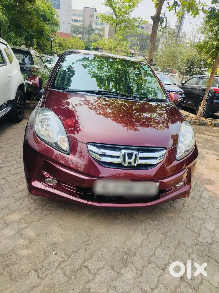 Honda Amaze 2014 Vx Automatic  Petrol  Good Condition