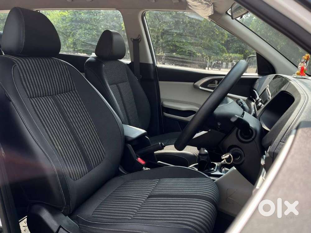 Kia Carens 1.5 Prestige 7 Str, 2023, Petrol