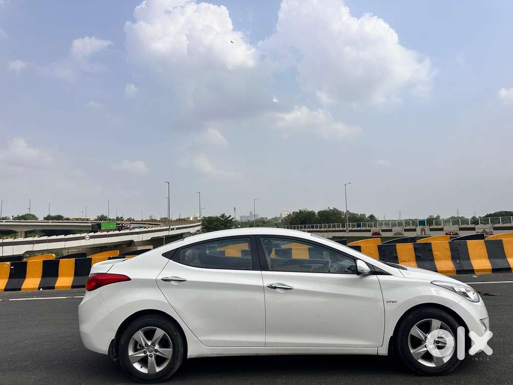 Hyundai New Elantra 1.8 Sx Mt Vtvt, 2013, Petrol