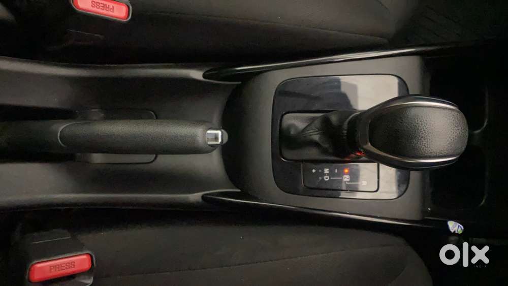 Toyota Glanza 1.2 V Amt, 2022, Petrol