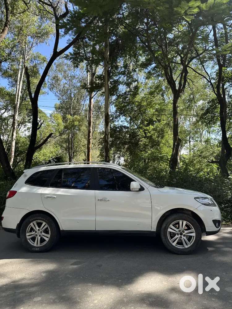 Hyundai Santa Fe 2011 Model