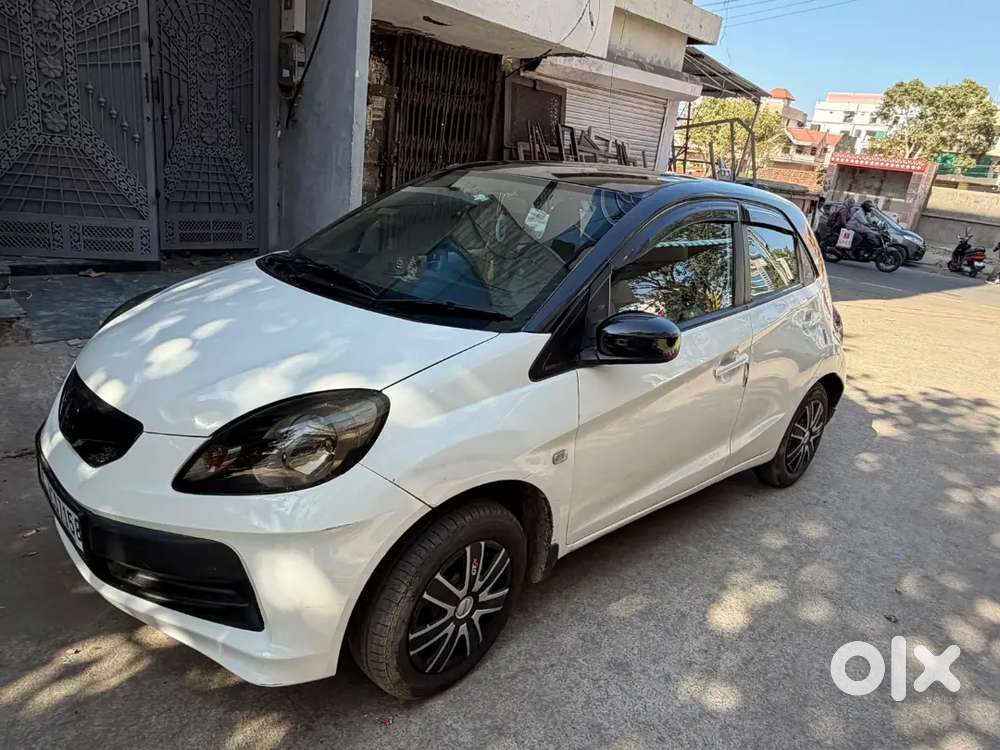 Honda Brio Mt Petrol 2012