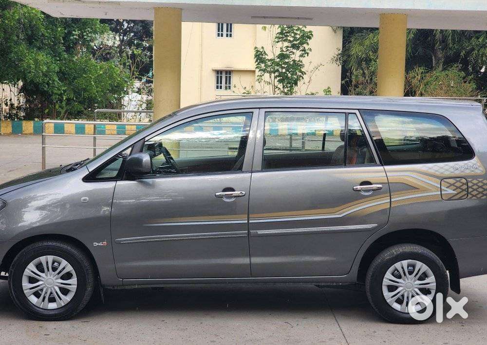 Toyota Innova 2.5 G (diesel) 7 Seater, 2010, Diesel