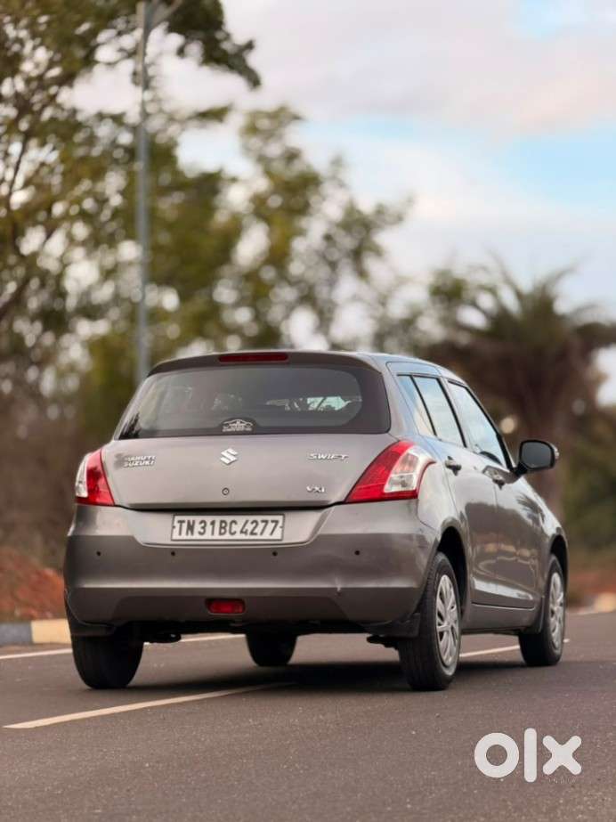 Maruti Suzuki Swift Vxi, 2015, Petrol