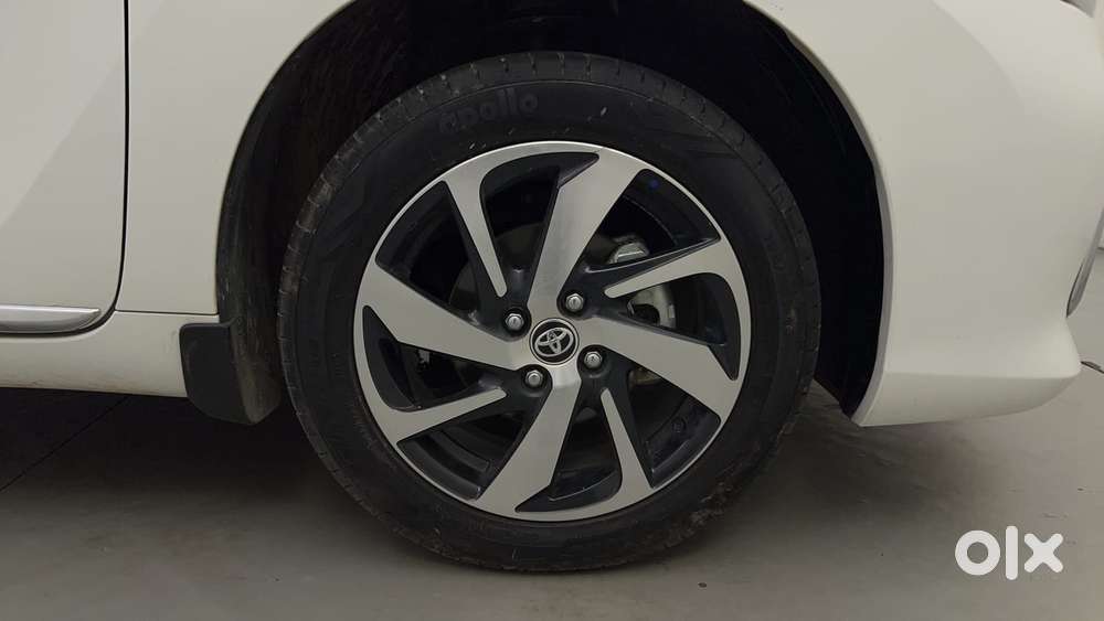Toyota Glanza 1.2 V Amt, 2025, Petrol