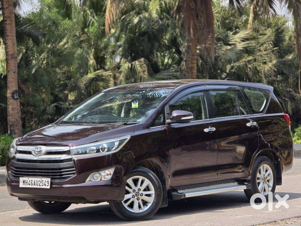 Toyota Innova Crysta 2.4 V 7 Str, 2016, Diesel