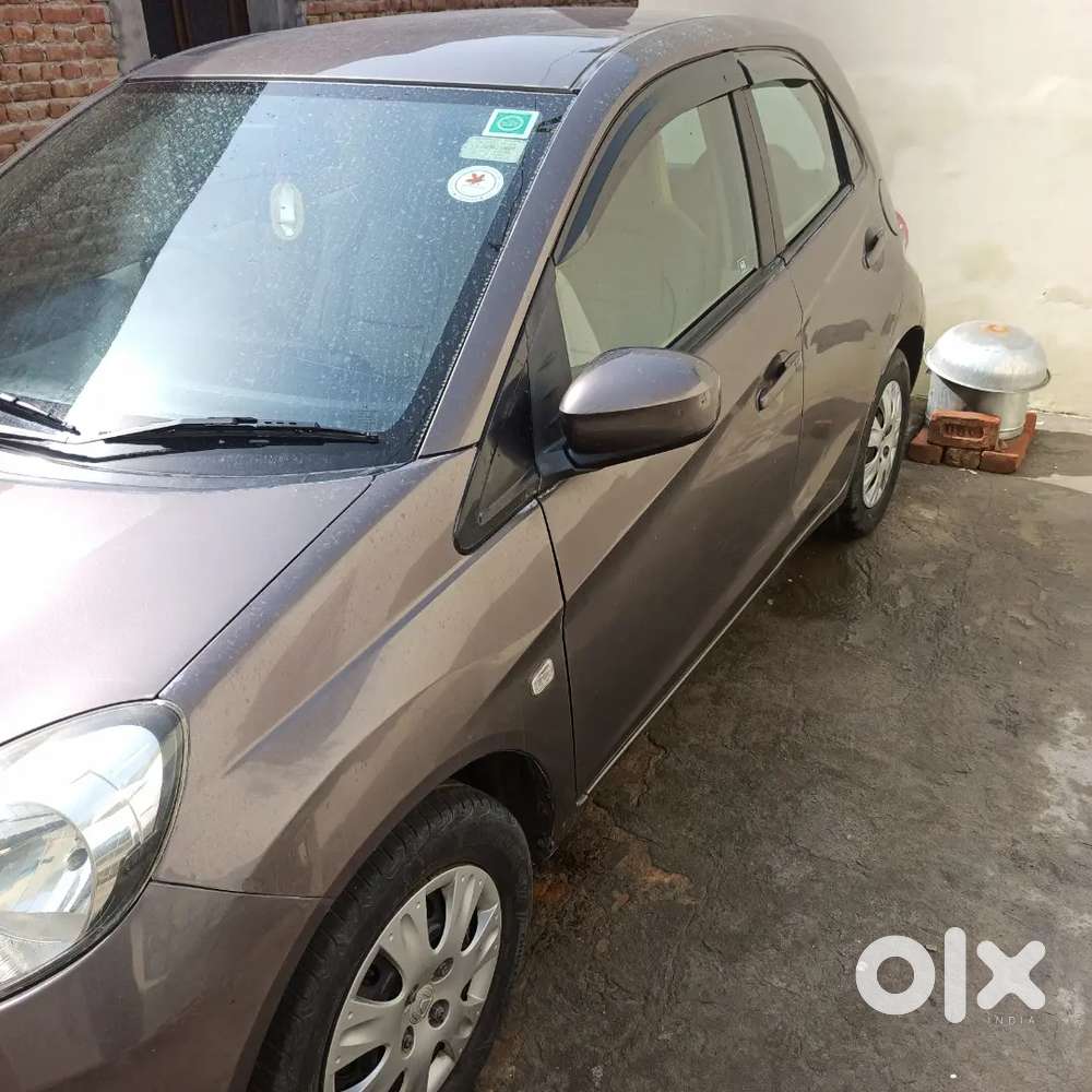 Honda Brio 2012 Petrol Well Maintained
