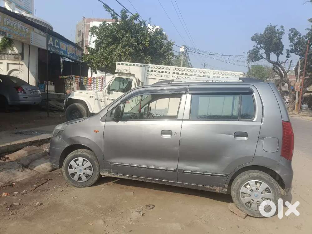 मस्त कंडीशन है पेट्रोल प्लस सीएनजी, Cng पेपर पर नहीं है
