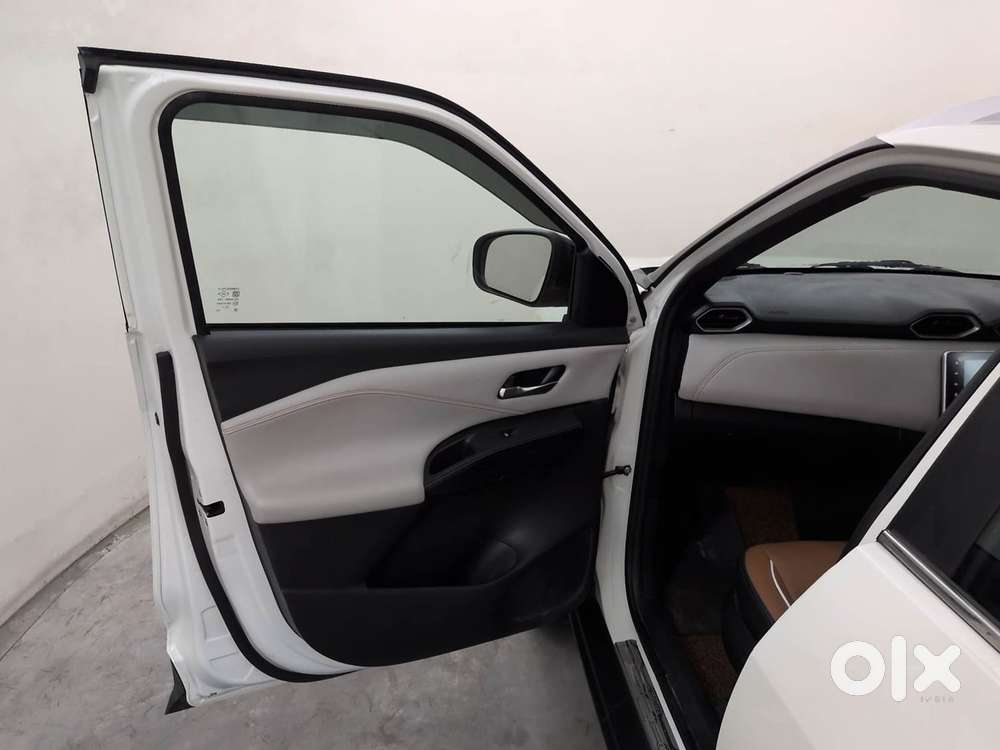 Nissan Magnite 1.0 Xv Premium Turbo, 2024, Petrol