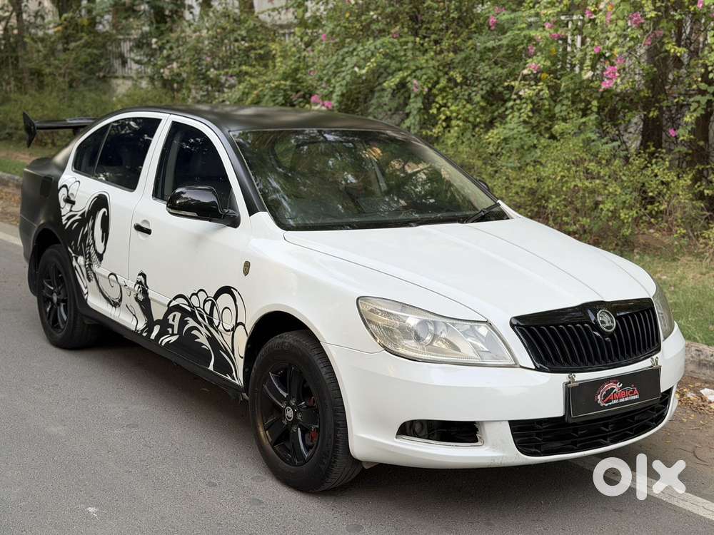 Skoda Laura 1.8 Tsi Ambiente, 2009, Petrol