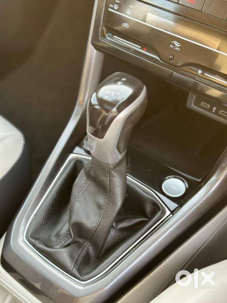 Volkswagen Taigun 1.0 Tsi Topline At, 2022, Petrol