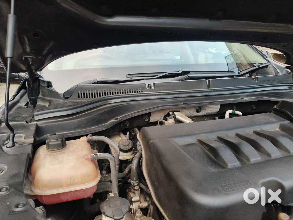 Mahindra Xuv700 2.2 Ax 7 Diesel At Luxury Pack Str Awd, 2022, Diesel