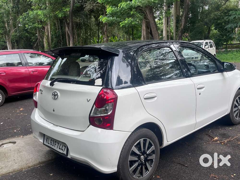 Single Owner ,  Fully Showroom Serviced