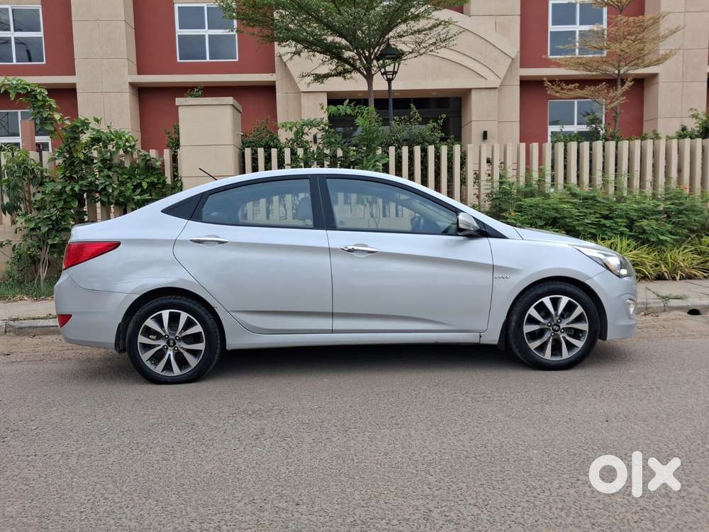 Hyundai Verna 1.6 Sx (o) Vtvt, 2015, Petrol