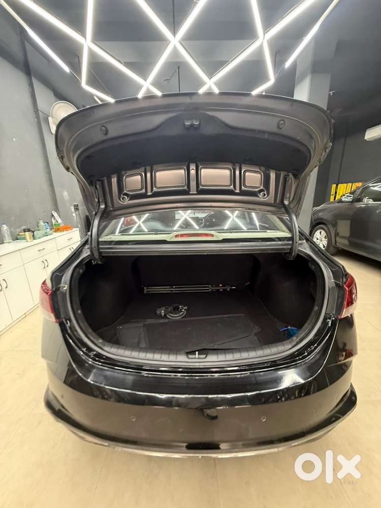 Hyundai Verna Petrol Mt 2022 All Original Car With 1 Year Gaurantee