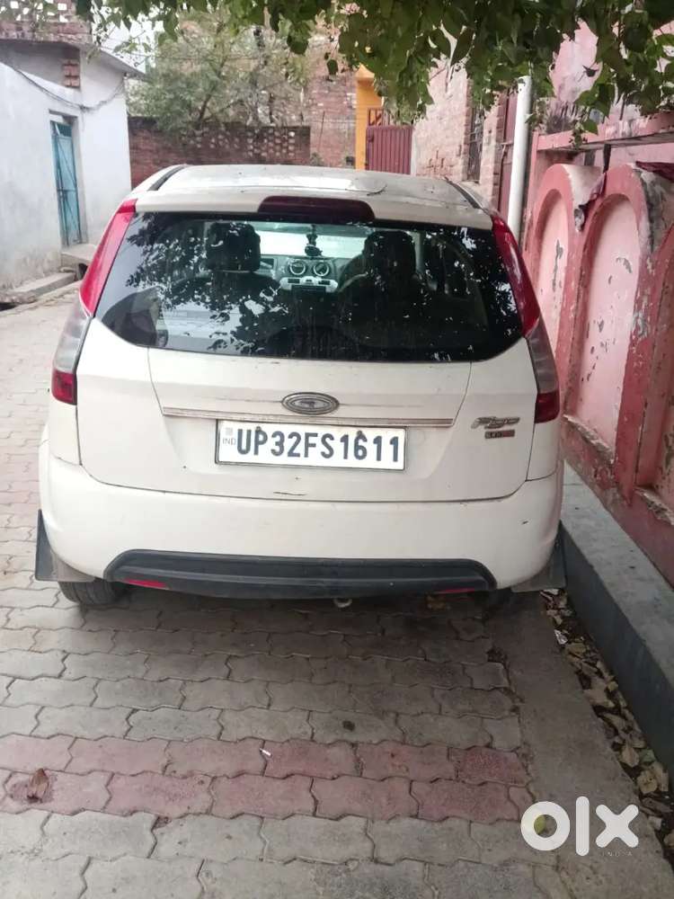 Ford Figo Diesel Zxi 2014 Model