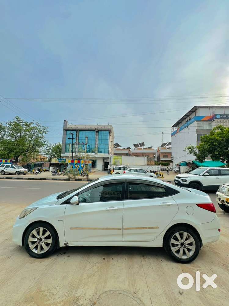 Hyundai Verna Hybrid 2012 Car