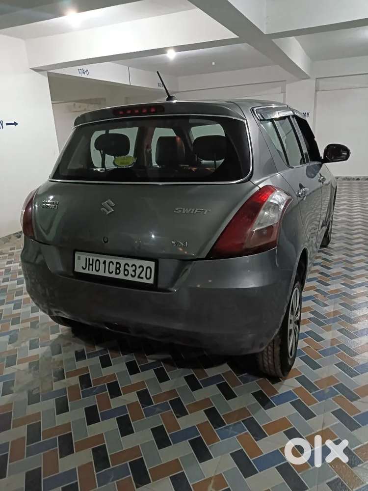Maruti Suzuki Swift Vxi 2016