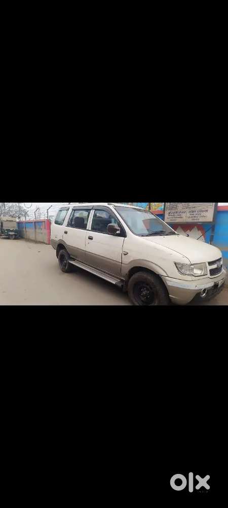 Chevrolet Tavera 2014 Top Model Diesel Good Condition