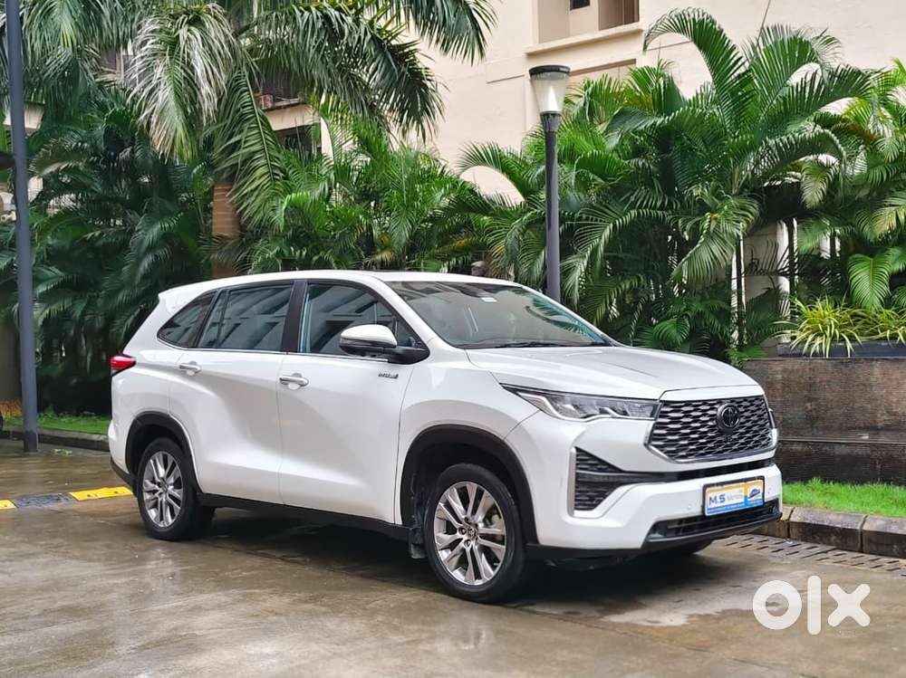Toyota Innova Hycross 2.0 Zx Hybrid 7 Str, 2023, Petrol