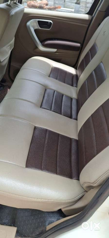 Mahindra Tuv 300 T8 Amt (automatic), 2016, Diesel