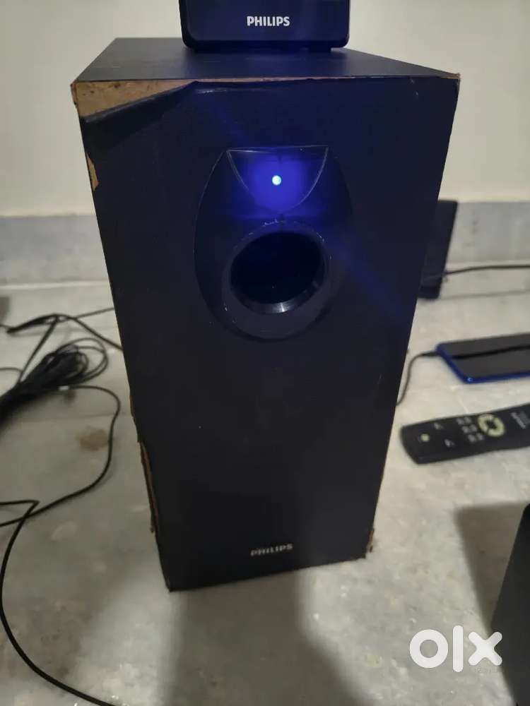 Phillips 5 in 1 music system.