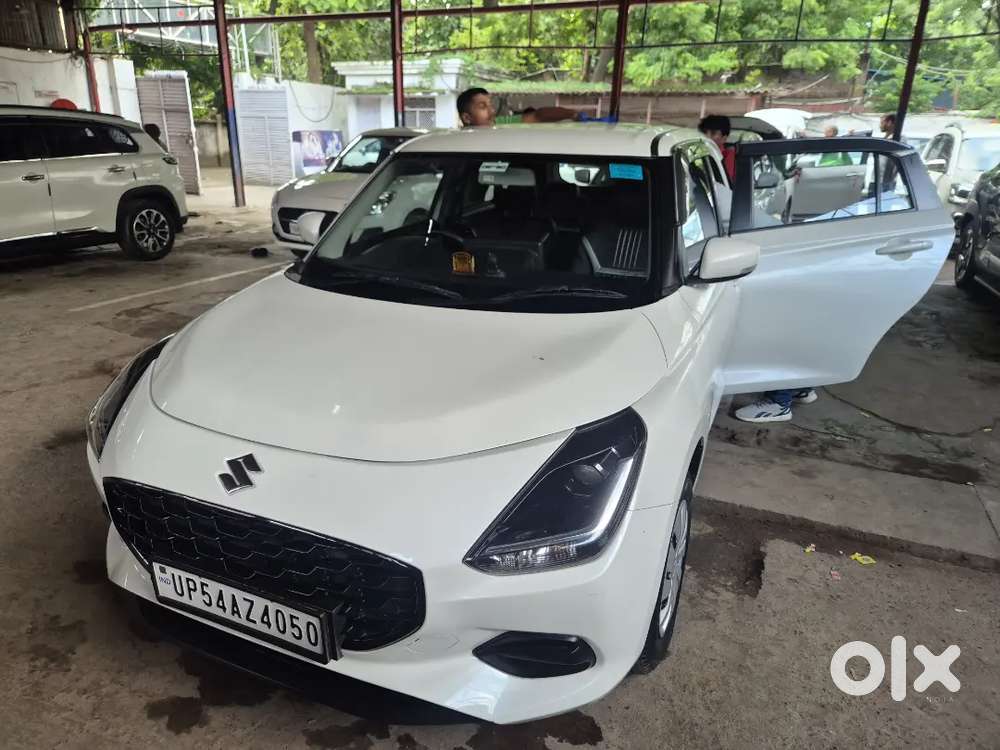 Maruti Suzuki Swift Petrol 2024