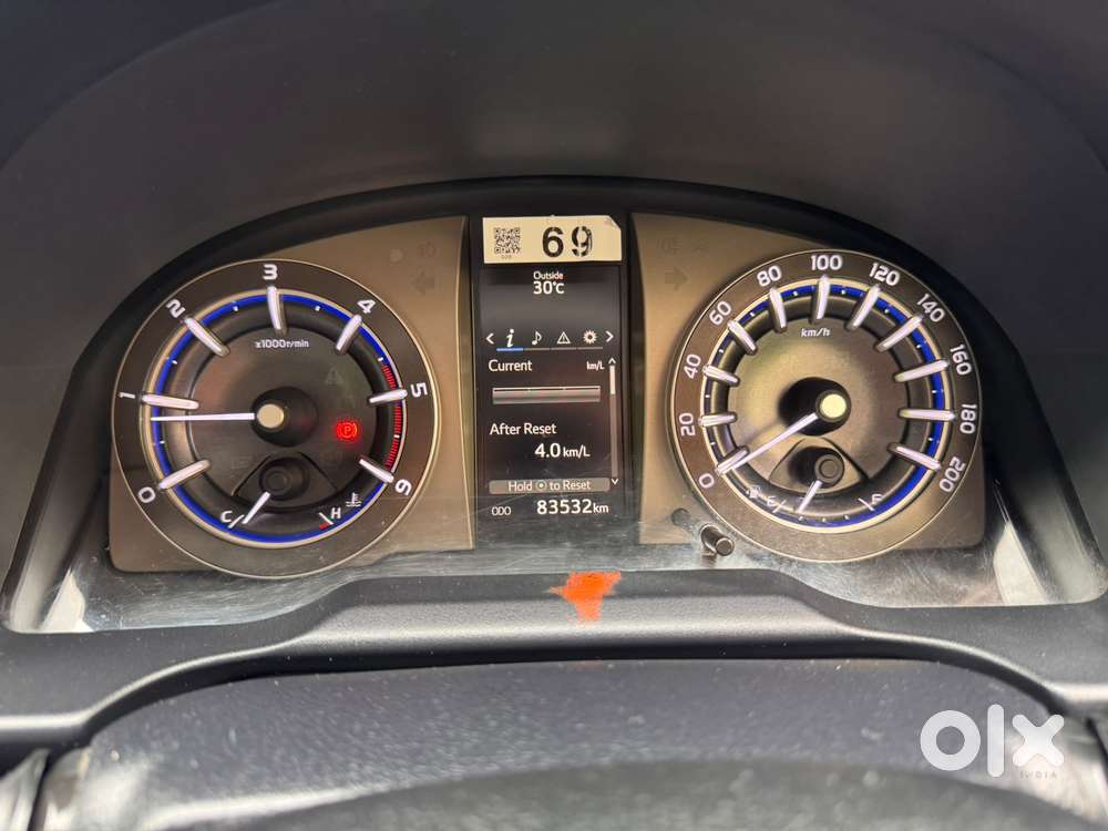 Toyota Innova Crysta 2.4 V 7 Str, 2017, Diesel