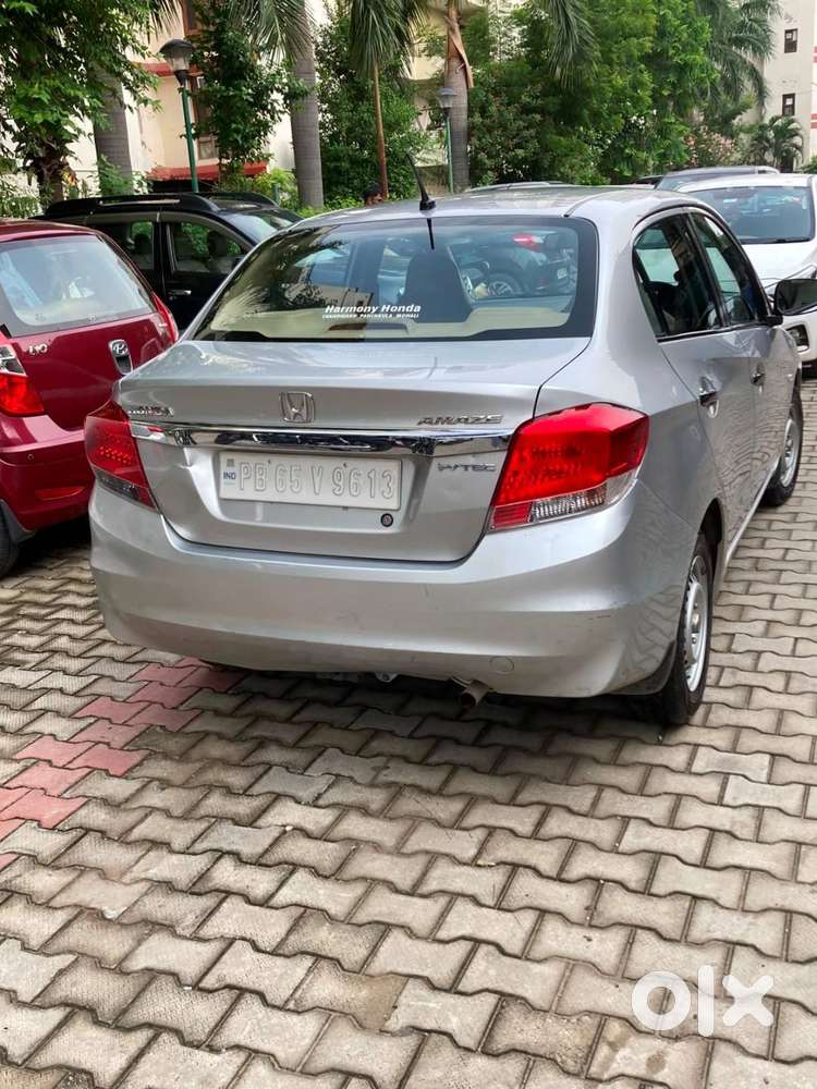 Premium- 2013 Honda Amaze Ex Petrol Car
