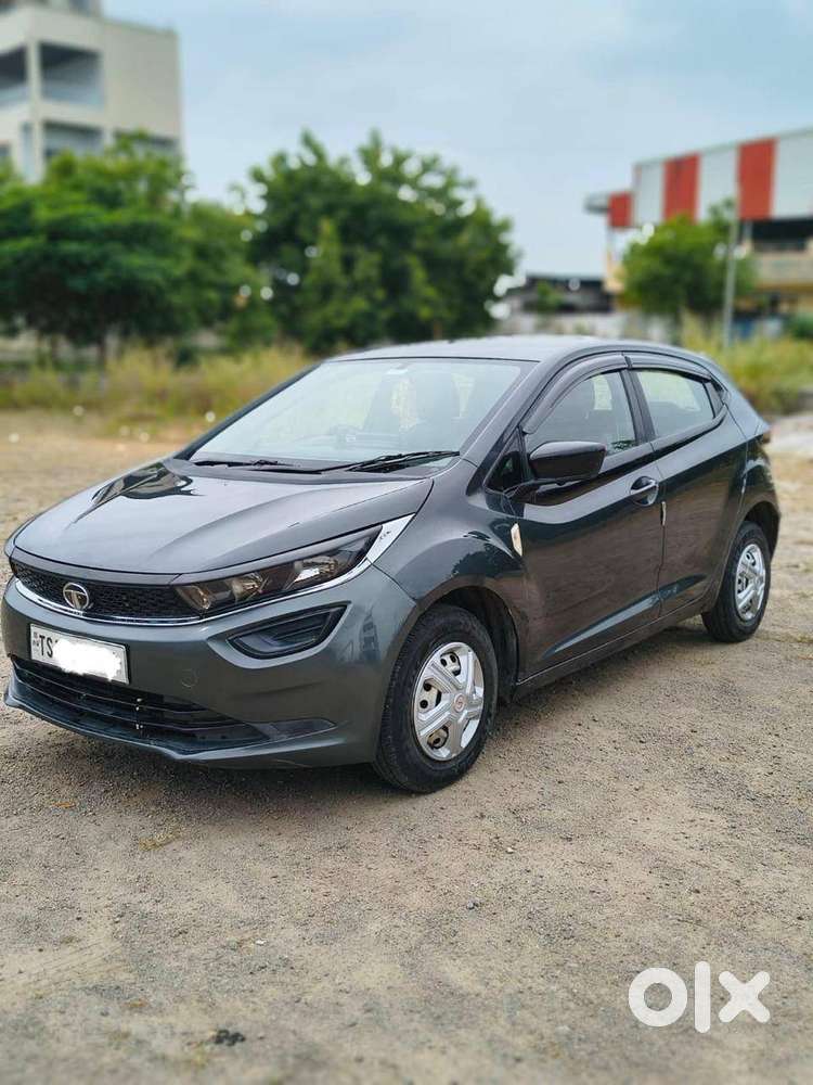 Tata Altroz Xe Petrol 2020 Year