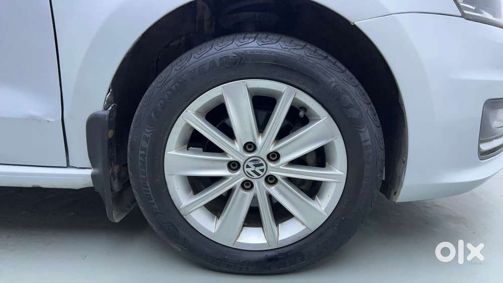 Volkswagen Vento Petrol Highline, 2016, Petrol