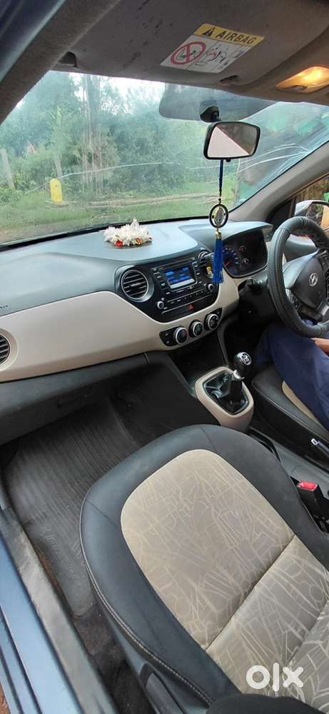 Hyundai Grand I10 2016 Petrol 121000 Km Driven