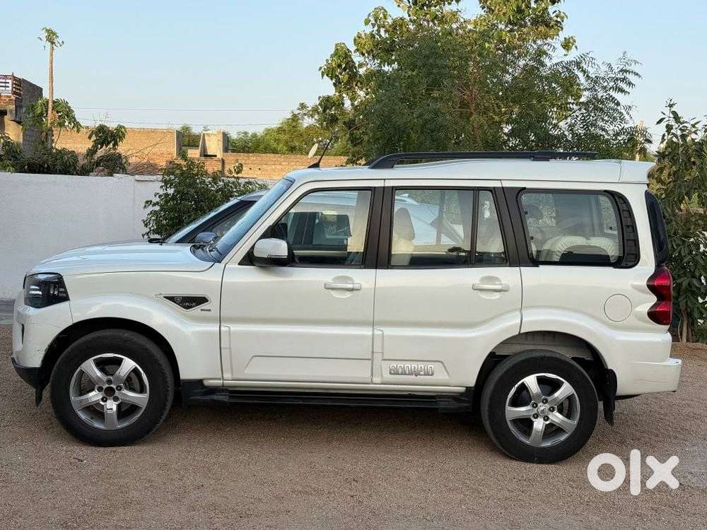Mahindra Scorpio S11 Mt 7s, 2021, Diesel