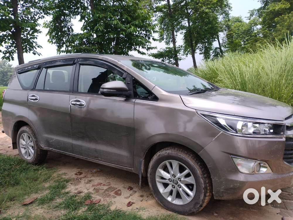 Toyota Innova Crysta 2016
