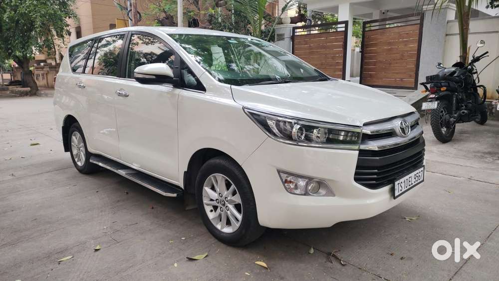 Toyota Innova Crysta 2.4 V 8 Str, 2017, Diesel