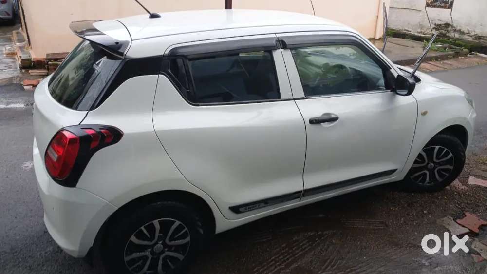 Maruti Suzuki Swift 2021 Lxi