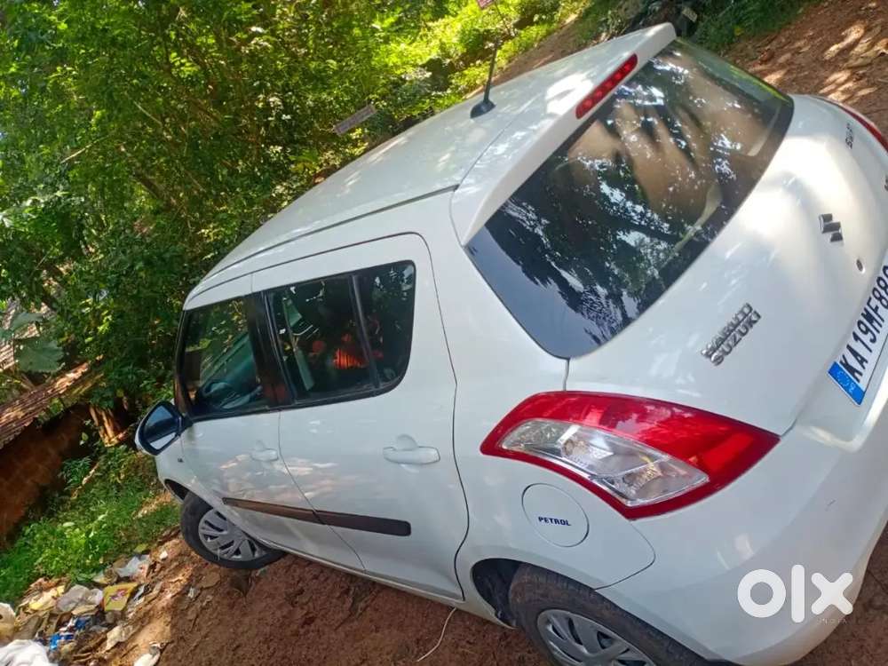 Maruti Suzuki Swift 2016 Petrol 140000 Km Driven