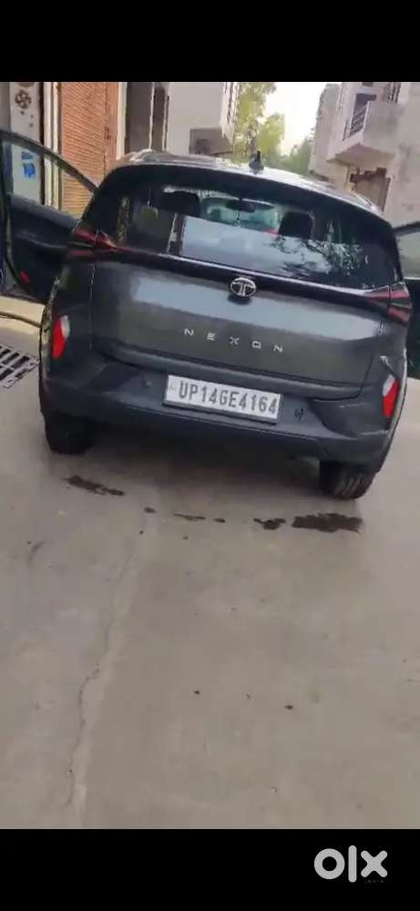 Tata Nexon  Smart Plus1.5 Diesel 2024 Manual