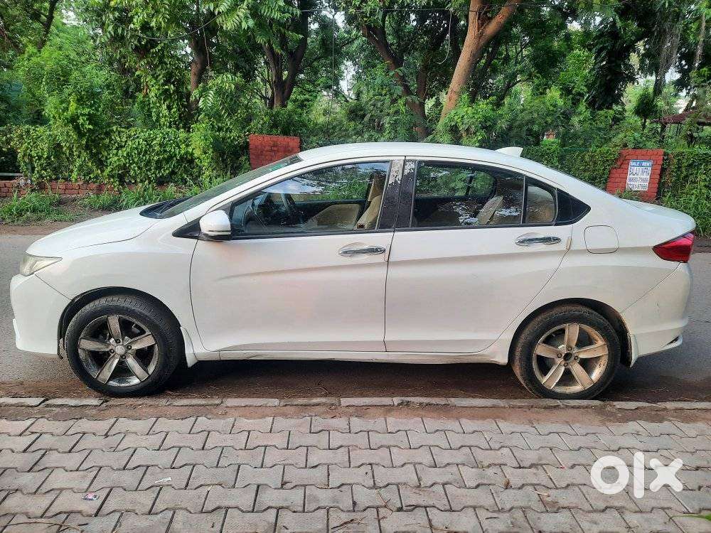 Honda City V Mt, 2014, Petrol