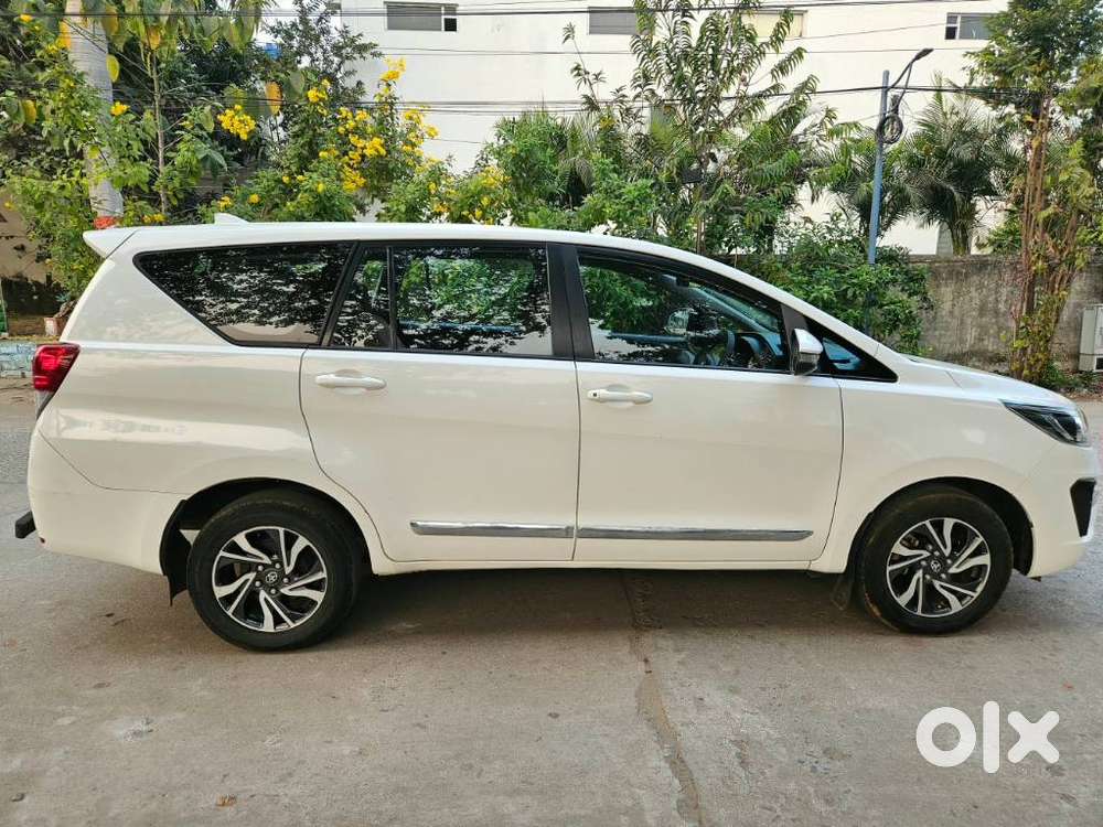 Toyota Innova Crysta 2.4 Gx Limited Edition 8 Str, 2021, Diesel