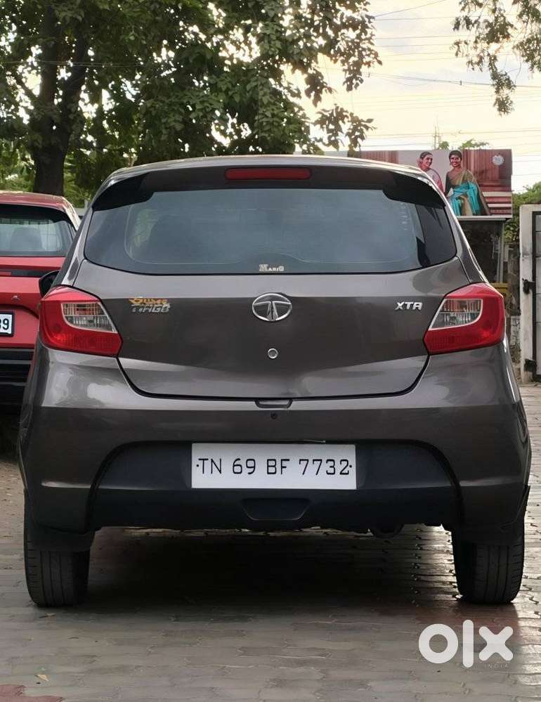 Tata Tiago, 2018, Petrol