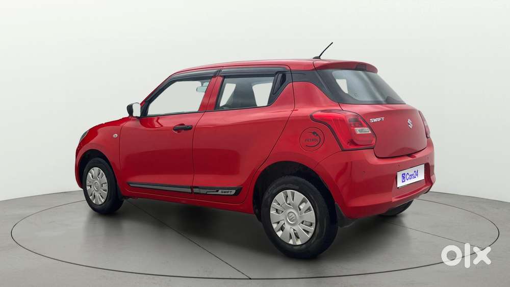 Maruti Suzuki Swift LXI, 2021, Petrol