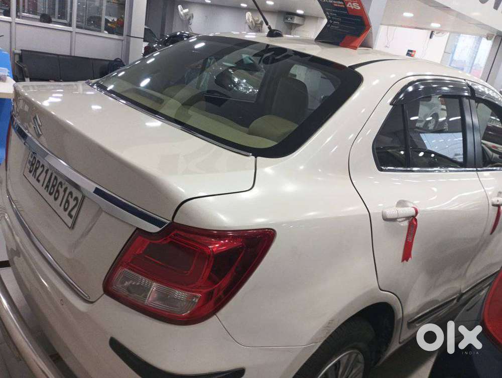 Maruti Suzuki Dzire 1.2 Vxi, 2022, Petrol