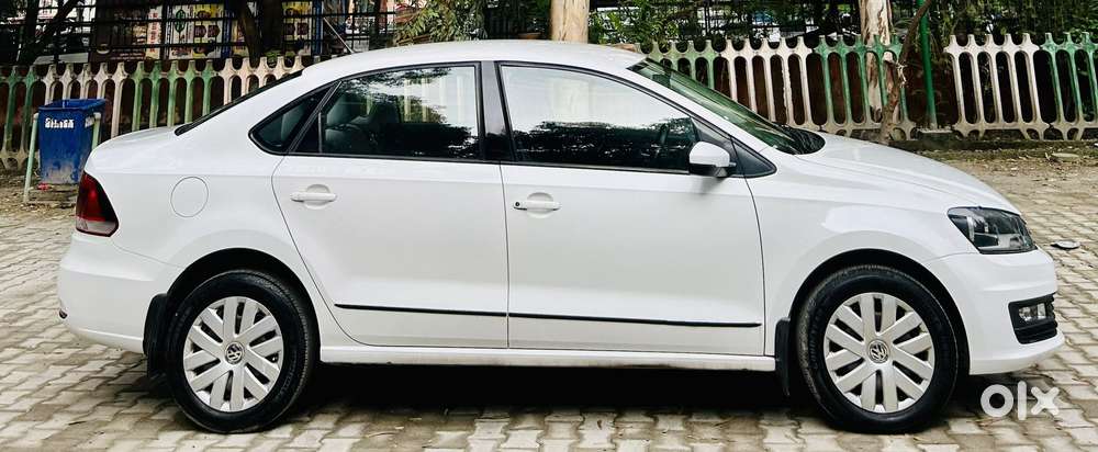 Volkswagen Vento 2013-2015 1.6 Comfortline, 2017, Petrol