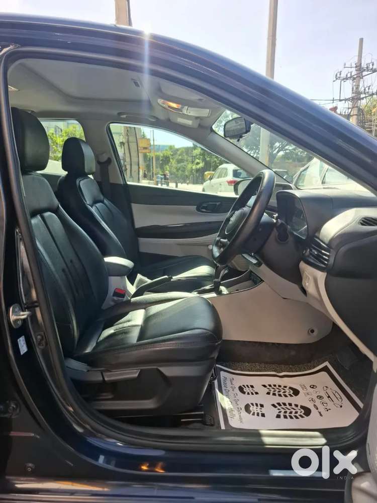 Hyundai I20 Asta (o) 1.2 Ivt, 2024, Petrol