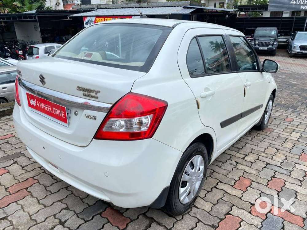 Maruti Suzuki Swift Dzire 1.2 Vxi Bsiv, 2012, Petrol
