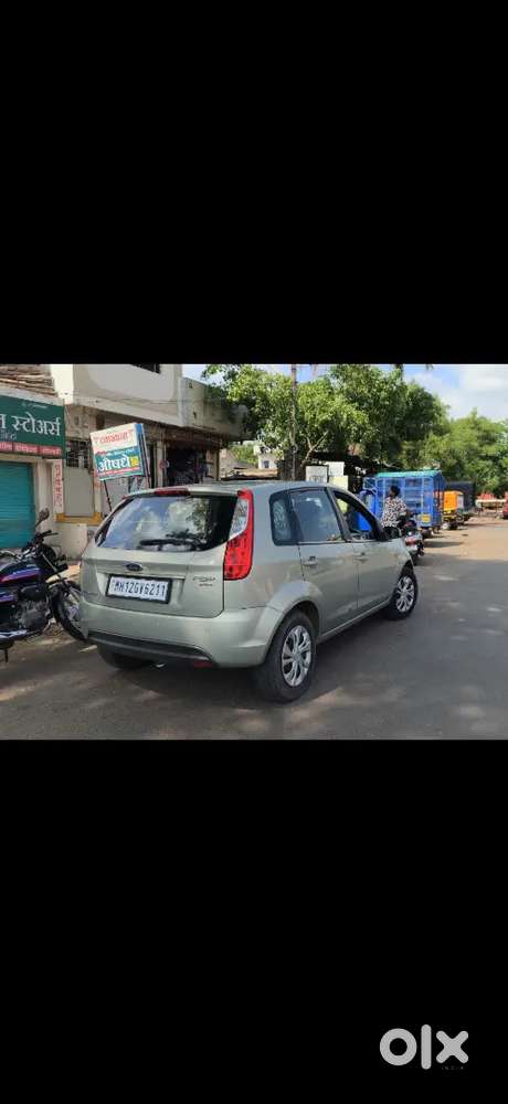 Ford Figo 1.4 Titanium 2011