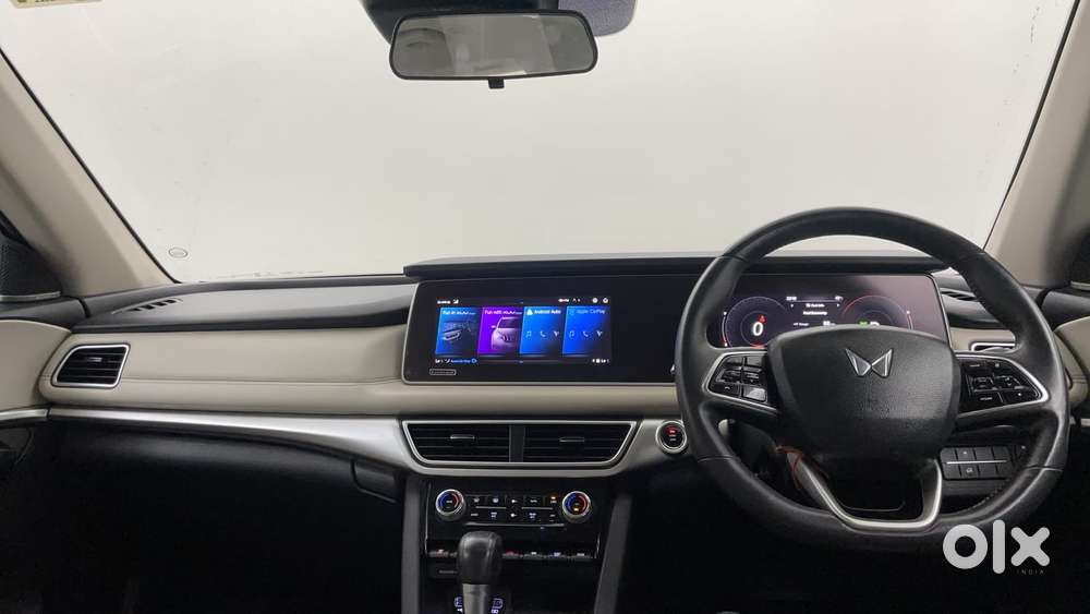 Mahindra Xuv700 2.2 Ax 7 Diesel At Luxury Pack Str, 2022, Diesel