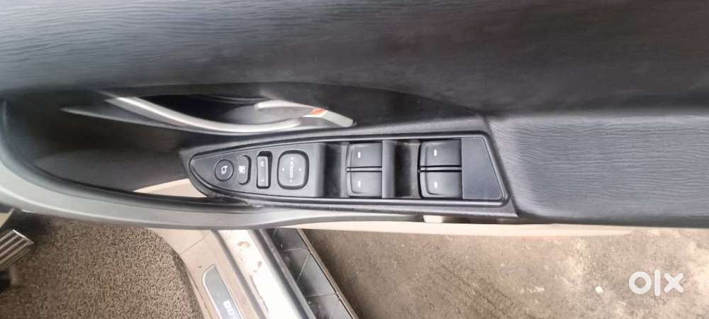 Mahindra Xuv500 2.2 W10, 2016, Diesel