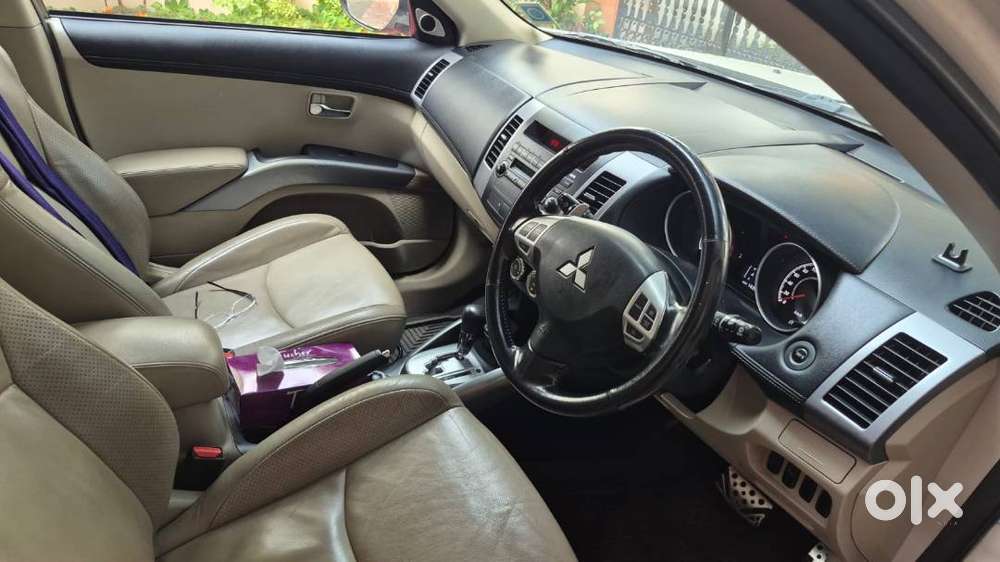 4x4  Mitsubishi Outlander